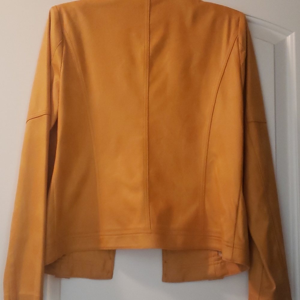 Spring ..summer..early fall jacket - Picture 2 of 4